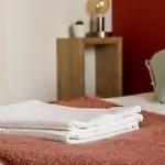 Studio Haut De Gamme, Renovation Neuve Style 4 Etoiles Lejlighed